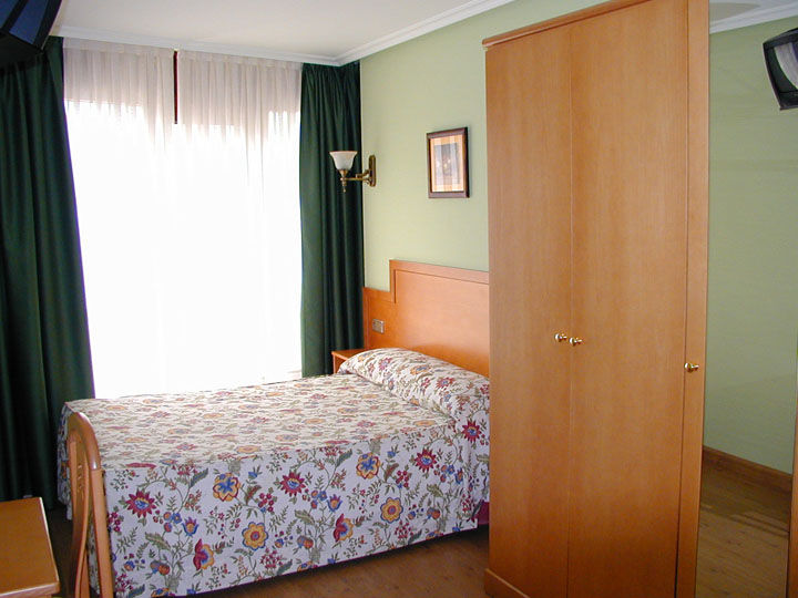 Hotel Carbayon Oviedo Esterno foto